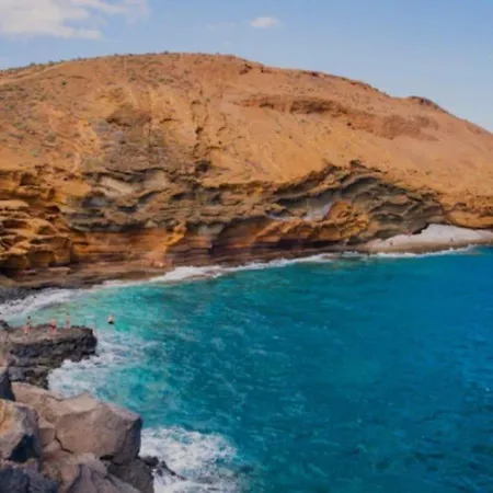 Something Over * קוסטה דל סילנסיו